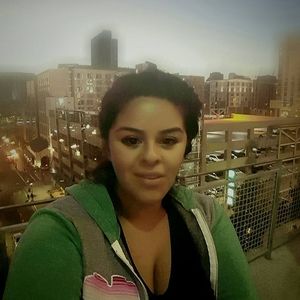 Meet your Posher, Leslie